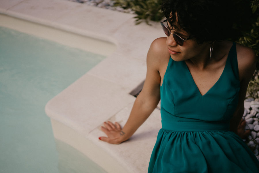 Photos l Portrait session at the swimming pool